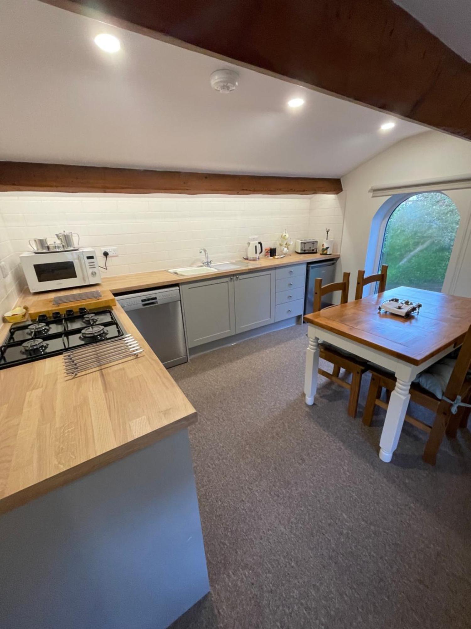 Pear Tree House 2 Bed Apartment Hartford  Extérieur photo