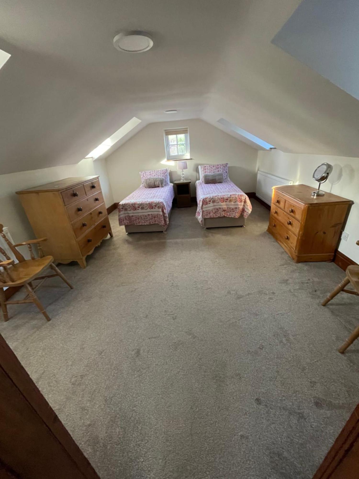 Pear Tree House 2 Bed Apartment Hartford  Extérieur photo